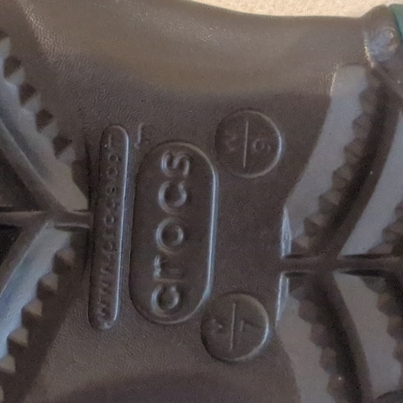 Disney Haunted Mansion Crocs M7/W9 NWT - Picture 8 of 9